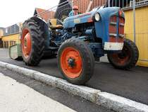 FORDSON-DEXTA, verrichtet auch im Jahre 2017 noch hervorragend seine Dienste; 170910