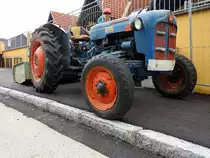 FORDSON-DEXTA, verrichtet auch im Jahre 2017 noch hervorragend seine Dienste; 170910