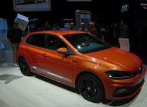 2017er VW Polo Mk6 in orange fotografiert auf der IAA 2017 Frankfurt Motor Show (September 2017).