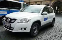 =VW Tiguan der Stadt Fulda abgestellt im Hof des Stadtschlosses im Juli 2017