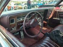 Oldsmobile Eighty Eight Wagon (Interieur), ausgestellt auf der Hungaroring Classics am 01.10.2017.