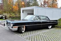 Cadillac Sedan DeVille, Jahrgang 1963. Aufgenommen am 4. November 2017 in Wetzikon, Kanton Zürich, Schweiz