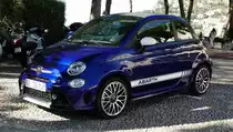 =Fiat 595 Abarth steht auf dem Schlossplatz in Monaco, 09-2017