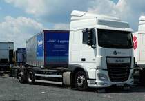 =DAF XF von  Jäger-Transporte  steht beim Country-, Trucker- und Streetfoodfestival Fulda im Juli 2017