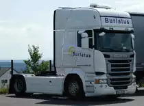 =Scania R 450 von BURLATUS steht beim Country-, Trucker- und Streetfoodfestival Fulda im Juli 2017