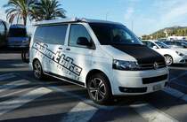 =VW T5 von  GuibertBike  steht auf einem Parkplatz in Nizza, 09-2017