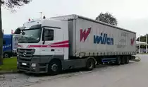 =MB Actros 1844 der Spedition  willen  steht auf einer Rastanlage an der A7, 09-2017