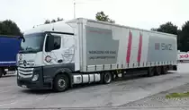 =MB Actros der Spedition  KRETZSCHMAR  steht auf einer Rastanlage an der A7, 09-2017