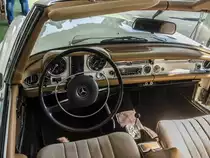 Mercedes-Benz Pagode interior. Foto: Hungaroring Classic am 01.10.2017.