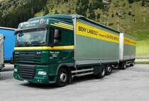 =DAF XF - Hängerzug von der Spedition  Beny Landolt  rastet vor dem San Bernhardino-Tunnel, 09-2017