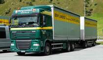 =DAF XF - Hängerzug von der Spedition  Beny Landolt   rastet vor dem San Bernhardino-Tunnel, 09-2017
