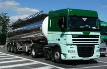 =DAF XF-Tanksattelzug von FRAMOS aus Spanien rastet auf einem Rastplatz südlich von Mailand, 09-2017