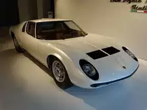 Museo Lamborghini Sant'Agata Bolognese, Lamboghini Miura P400, Baujahr 1966, 350 PS, 
3.9 ltr V12 Motor (30.10.2017)