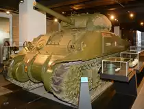 Ein mittlerer US-amerikanischer Kampfpanzer M4A4 Sherman im Imperial War Museum. (London, Februar 2015)