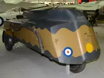 Ein altes Betankungsfahrzeug Thompson TB P505 Refueller 3x2 der Britischen Luftwaffe. (IWM Duxford, September 2013)