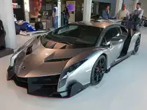 Museo Lamborghini Sant'Agata Bolognese, Lamboghini Veneno, BJ 2014, 6.5 ltr V12 Motor, 750 PS, Top Speed 355 Km/H (30.10.2017)