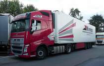 =Volvo FH der Spedition KREISS rastet an der A 7, 09-2017