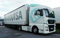 =MAN-Sattelzug von  MARGUTSA  steht auf einer Rastanlage an der A7, 09-2017