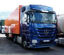 =MB Actros-Sattelzug aus Rußland rastet an der A7 im September 2017