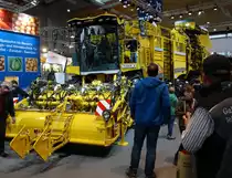 Hopa TIGER6 Rübenerntemaschine am 18.11.17 auf der Agritechnica in Hannover