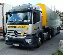 =MB Actros-Sattelzug von  Emons Group  rastet an der A7 im September 2017