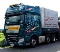 =MAN-Sattelzugmaschine von STL rastet an der A7 im September 2017