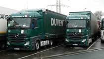 =MB-Sattelzüge der  Spedition DUVENBECK  rasten im November 2017 an der A 3