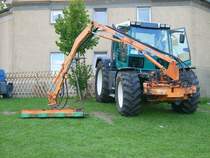 Fendt Ger�tetr�ger mit B�schungsm�hwerk beim 11.Bulldog Herbsttreffen