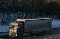 Volvo FH 480 Euro5 von FLUCKINGER TRANSPORTE ist am 08.01.2009 bei L�denscheid unterwegs.
Fluckinger wurde im Jahr 1979 gegr�ndet und schon 8 Jahre sp�ter wurde eine Tochterfirma in Schweden gegr�ndet. 
