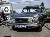 Excellet restaurierter Peugeot 404 auf der Hungaroring Classic am 01.10.2017.