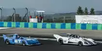 Nr 3. Chevron B26 (1974) und nr 50. Lola T286 DVF (1976) auf der Hungaroring Classic am 01.10.201