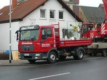 MAN TGL 8.210 wird am 27.01.09 in 36088 H�nfeld mit Bauschutt beladen