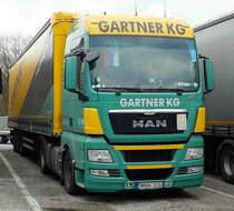 =MAN-Sattelzug der Spedition  GARTNER  rastet an der A3 im November 2017