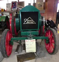=Deutz MTZ 220, Bj. 1929, stand zum Verkauf bei der Bulldogmesse in Alsfeld im Oktober 2017