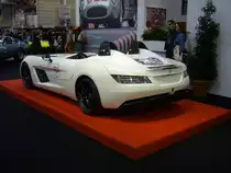 Heckansicht eines Mercedes Benz SLR McLaren Sondermodell Stirling Moss aus dem Jahr 2009. Essen Motor Show am 09.12.2017.