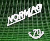 =Kühleremblem des Normag NG 22, gesehen bei der Bulldogmesse in Alsfeld im Oktober 2017