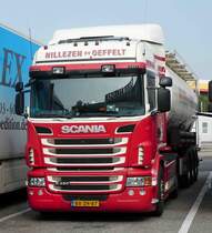 Scania R 420-Tankzug rastet im September 2017 an der A 5