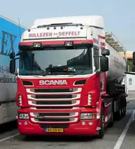 Scania R 420-Tankzug rastet im September 2017 an der A 5