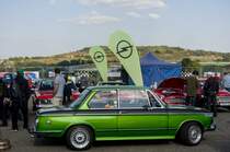 Gepimpter BMW 02 Series, fotografiert auf der Hungaroring Classic am 01.10.2017.