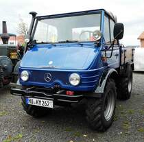 =Unimog, gesehen bei der Bulldogmesse in Alsfeld im Oktober 2017