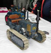 =Lanz Raupe als Modell, gesehen bei der Bulldogmesse in Alsfeld im Oktober 2017