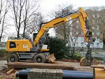 Liebherr 918 am 16.12.17 in Heidelberg