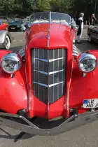 Der Kühlergrill eines Auburn auf dem Oldtimertreffen am Bikertreff Krefeld, 24.9.17