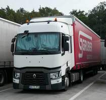 =Renault-Sattelzug der Spedition  GRUBER  rastet im September 2017 an der A 5