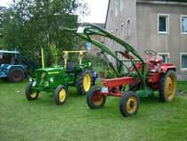 John Deere 200+RS 09 standen Sonntags Nachmittag noch auf der Wiese beim 11.Bulldogtreffen in Burkhardtsdorf