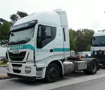=Iveco Sattelzugmaschine steht im September 2017 auf einem Rastplatz an der A 5