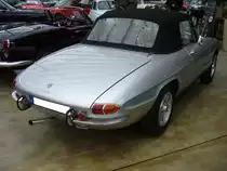 Heckansicht eines Alfa Romeo Duetto Spider 1750 Veloce von 1969. Classic Remise Düsseldorf am 19.12.2017.