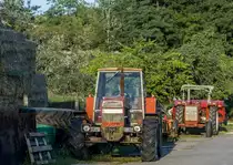 Ein zeimlich alter Traktor, ich denke es handelt sich um einen MTZ. Foto: 01.10.2017