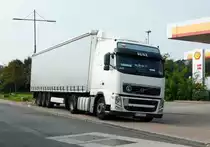 =Volvo FH-Sattelzug rastet im September 2017 an der A 5