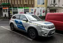 Neulich hat das Ministerium des innerns neue Autos für die Polizei gekauft. Unter anderem haben die Offiziere solche Suzuki Vitara 1.6 DDiS Fahrzeuge bekommen. Aufnahmezeit: 13.12.2017. 